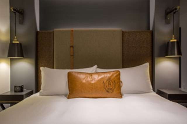 The George, By Valencia Hotel Collection College Station Kamer foto